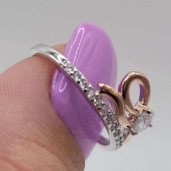 925 sterling silver and Rose Gold Bow Ring with gems. Size 6 - Picture 7 of 10